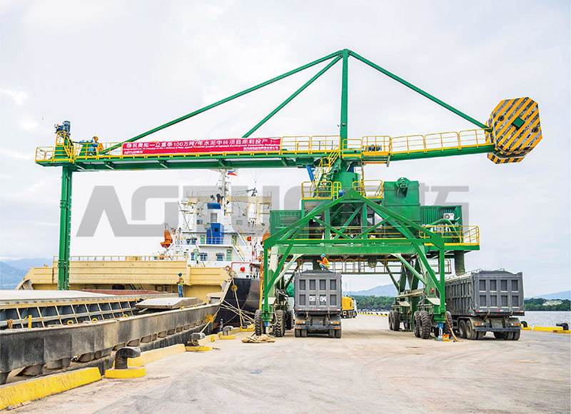 1000-70000 DWT 200-1500 t/h Mobilní vykladač pneumatik